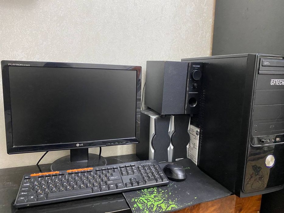 компьютер на столний