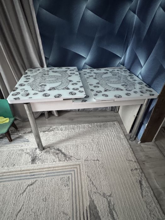 Продам стол  кухонный   раздвижной