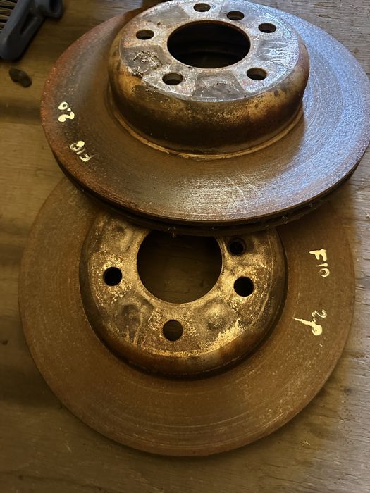 Set discuri frana / Disc frana fata / spate stanga / dreapta BMW F01 F02 F06 F07 F10 F11 F12 F13 F14 seria 5 6 7 - 34 cm 35 cm 37.5 cm motor 2.0 3.0