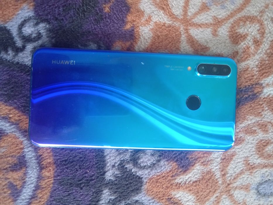 Vând Huawei p30lite