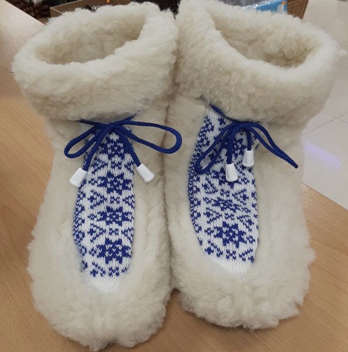 Пантофи естествена вълна