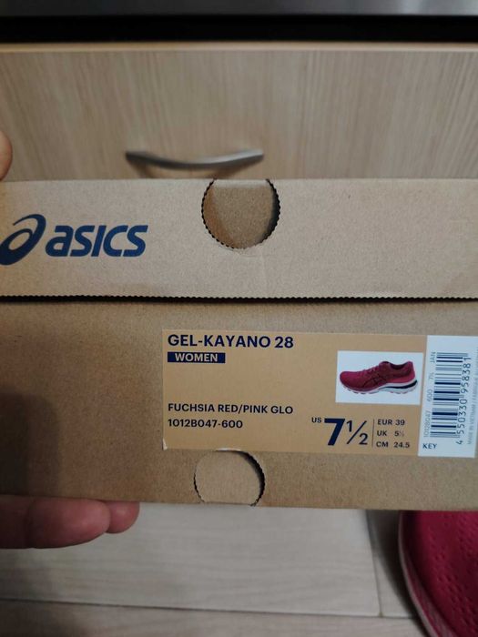 Asics GEL-KAYANO 28  39