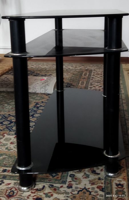 Подставка для телевизора