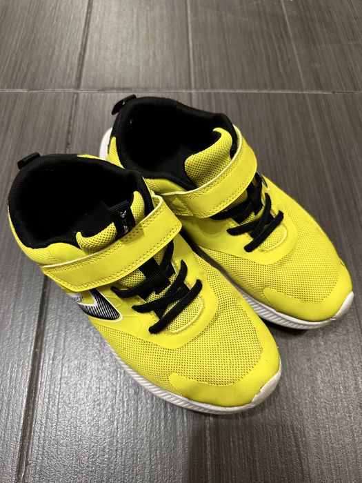 Продам кроссовки Demix оригинал