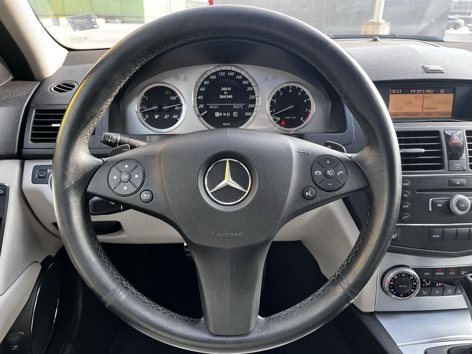 Mercedes Benz C230