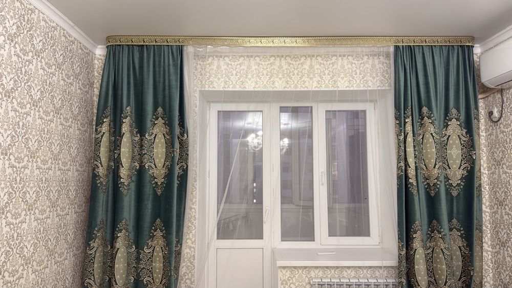 Продается комплекто туль и шторы