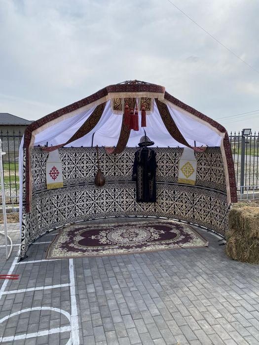 Полу юрта сатылады
