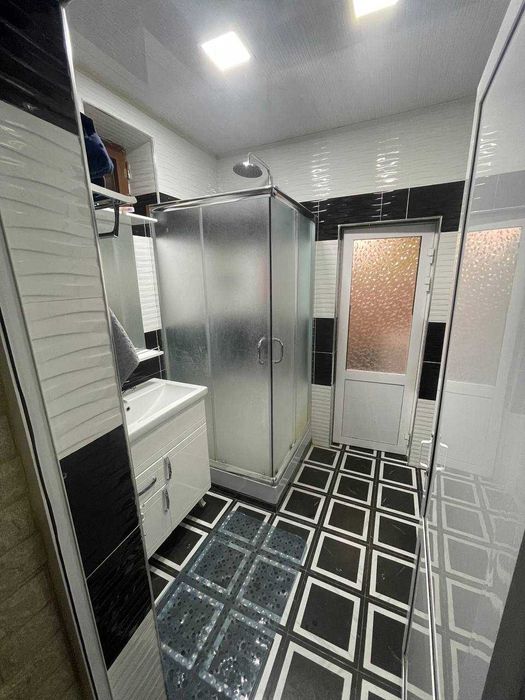 Ховли уй жой зудиликда сотилади.