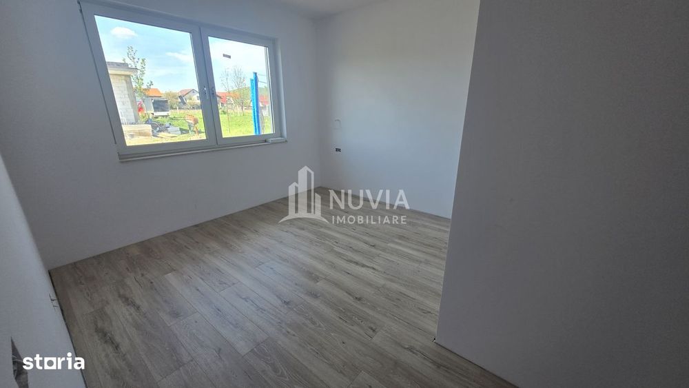 Casa individuala cu 4 camere,430 mp teren,Micesti