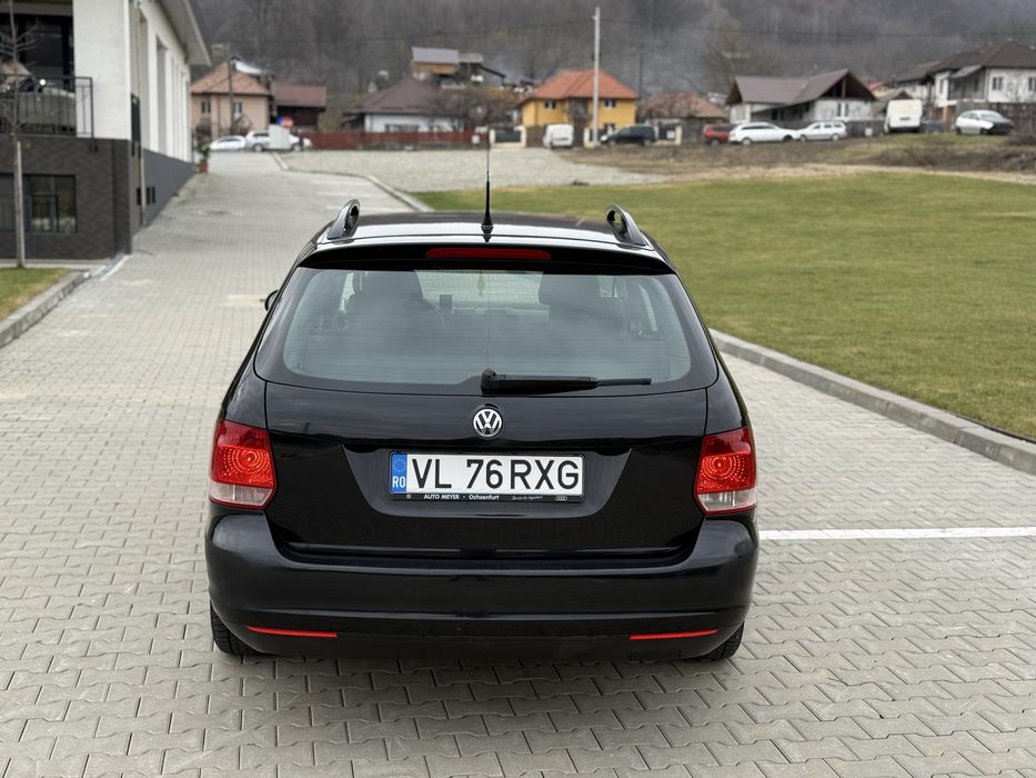 Volkswagen Golf 5 2009 1.9 TDI 105CP