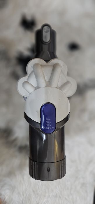 Прахосмукачки dyson dc45 и dyson sv10