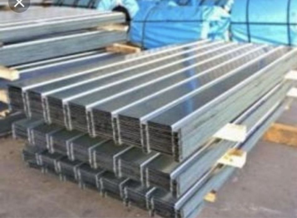 Tabla ondulata de gard