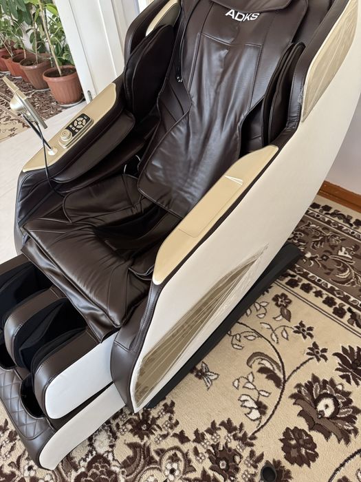 Продаётся массажное кресло