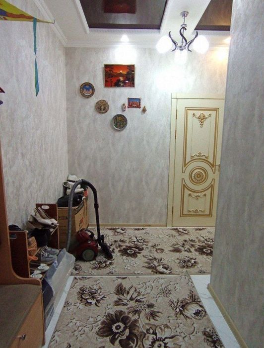 4 xonali kvartira sotiladi srochna