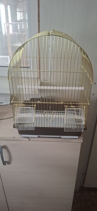 Продам клетку для попугаев