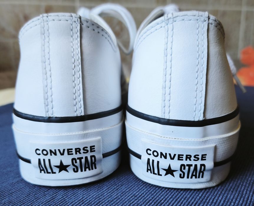 Кожени кецове Converse Chuck Taylor All Star Lift с равна платформа размер 39