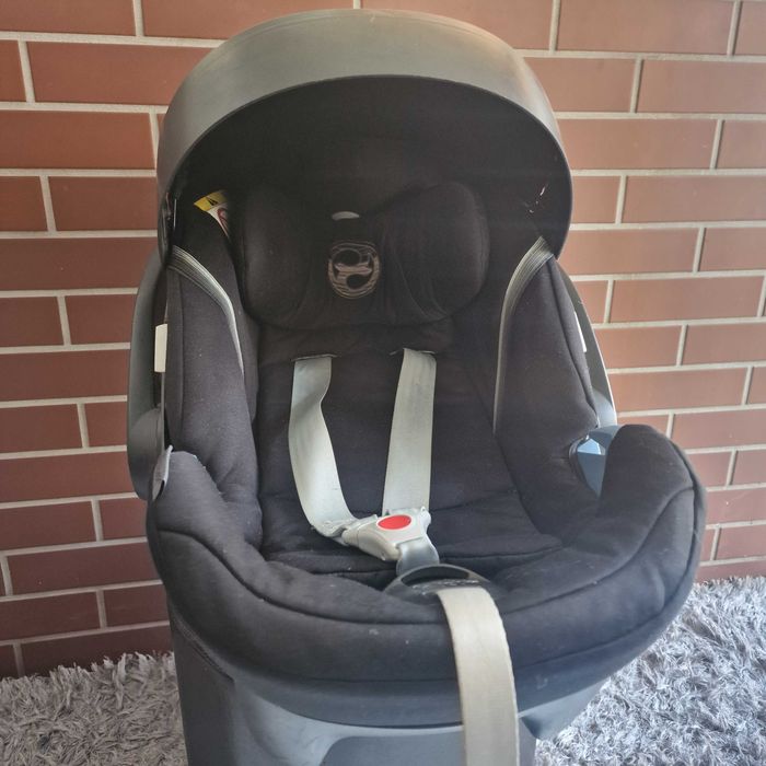 Scoica Cybex Aton 5, sistem Isofix, adaptori si pelerina ploaie