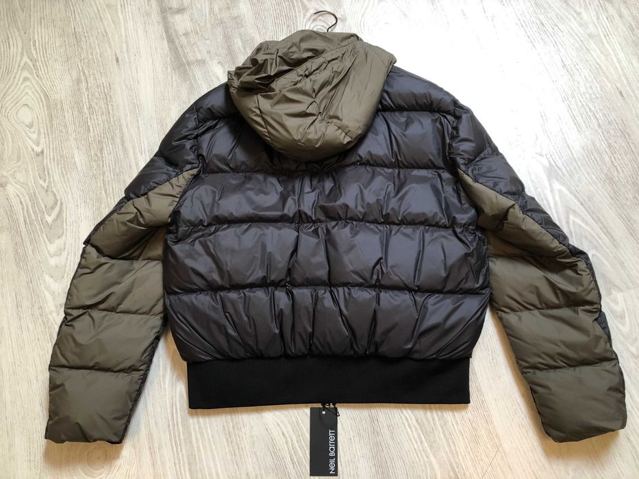 Neil Barrett geaca S, M si L gluga detasabila, retail 830 euro