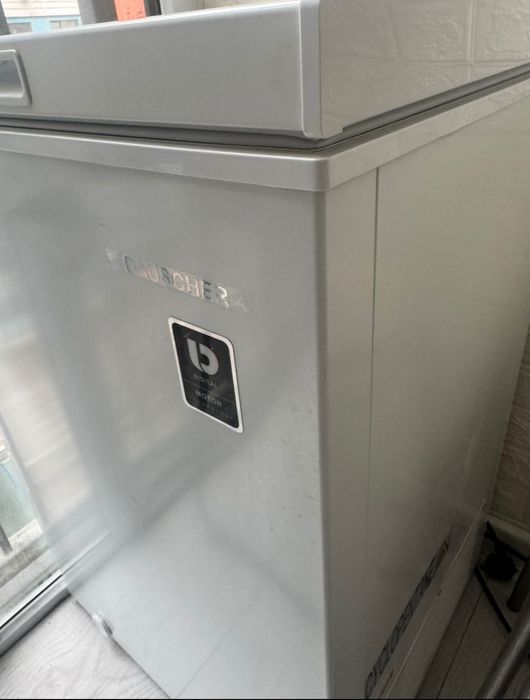 Продам морозильную камеру