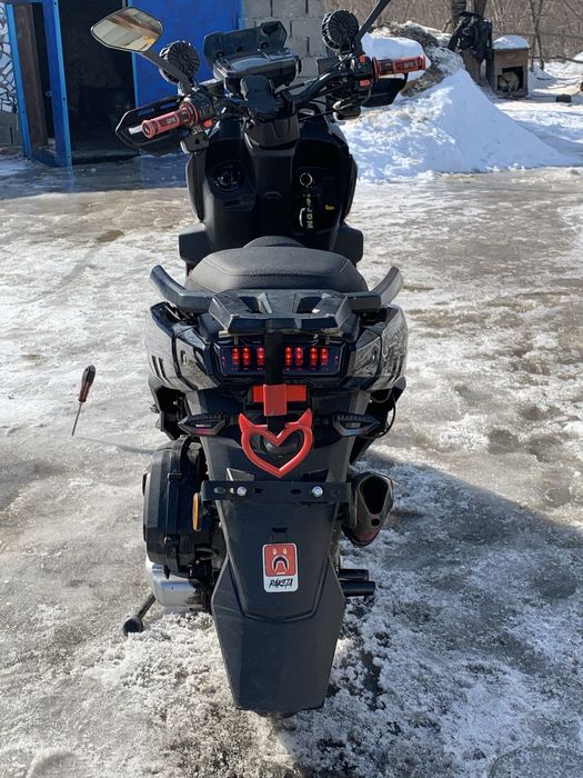 Скутер мопед танк