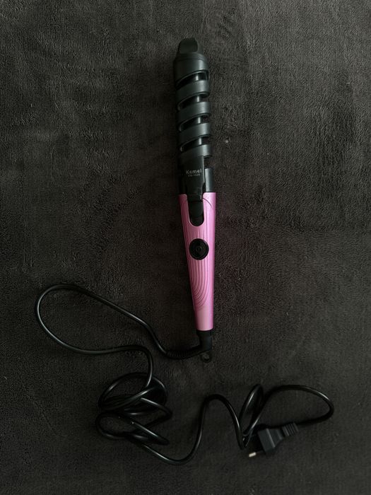 Плойка Kemei для волос спиральная