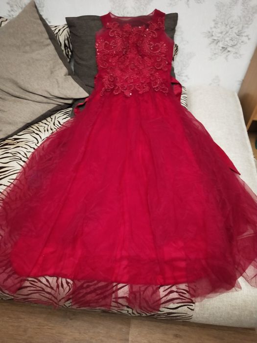 Продам красивое вечернее платье