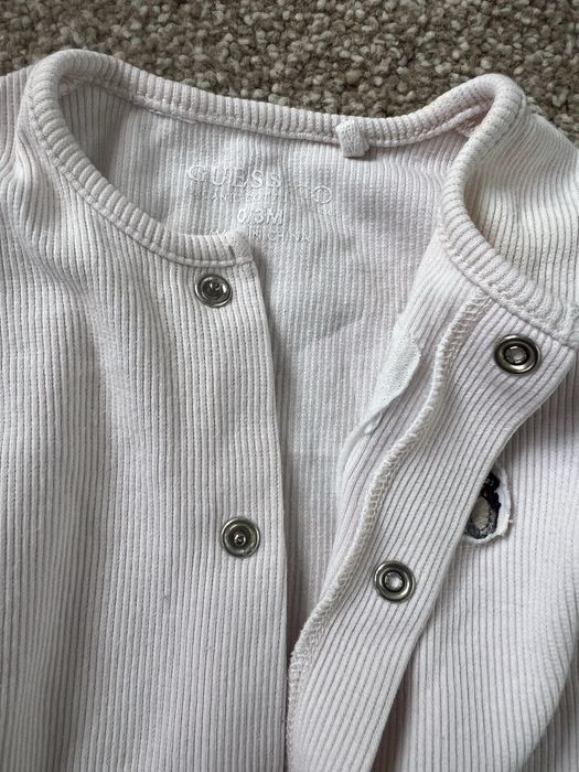 Ромпъри    Guess
