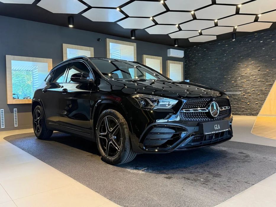 Mercedes-Benz GLA GLA 200 - Pachet AMG