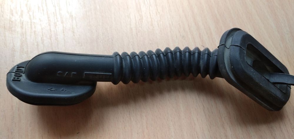 Пыльник на дверь автомобиля