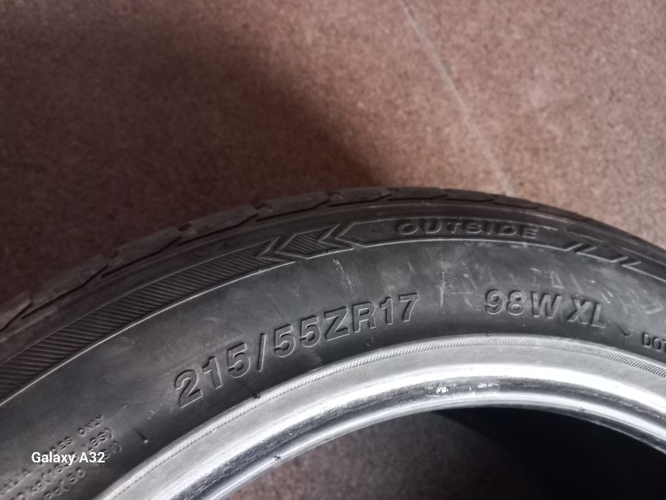 Продам летнию резину 215/55/17
