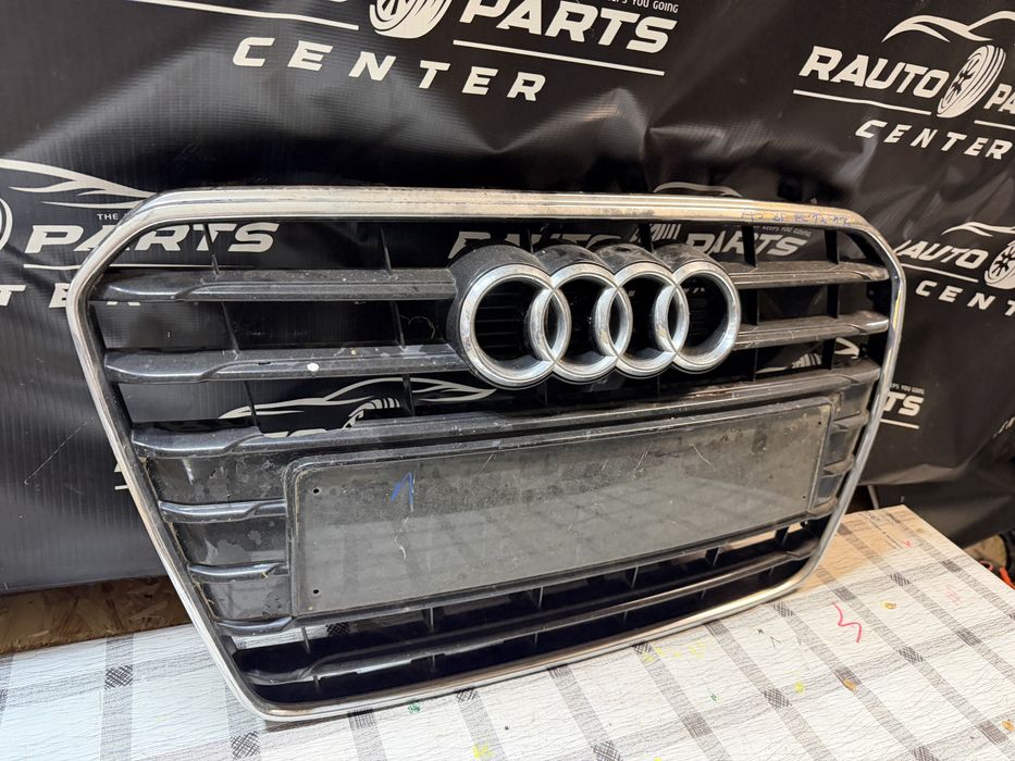 Grila centrala Audi A5 8T Facelift 2012/2013/2014/2015/2016