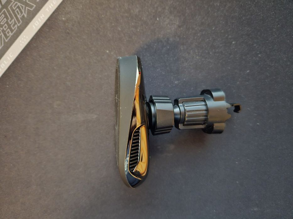 Pitaka MagEZ Car Mount Pro