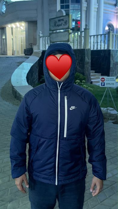 Nike куртка оригинал за 80 тысяч