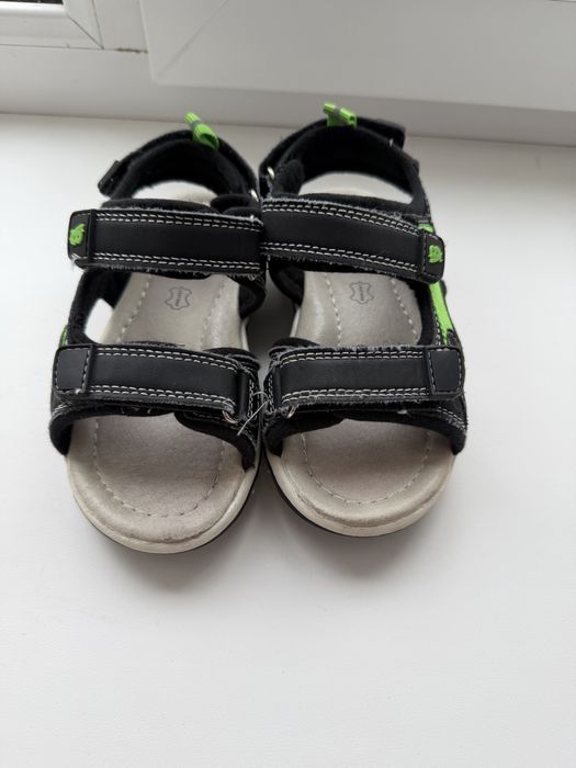 Продам детскую обувь для мальчика