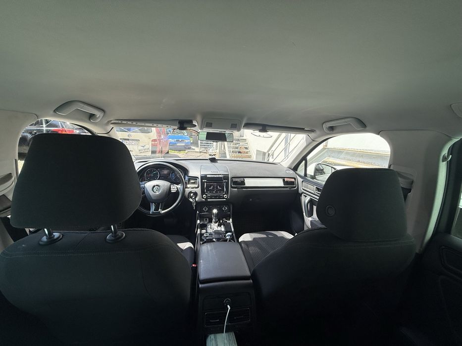Volkswagen Touareg 3.0 TDI V6 204CP