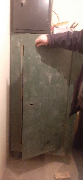 Sef sotiladi srochna narhi 400 $