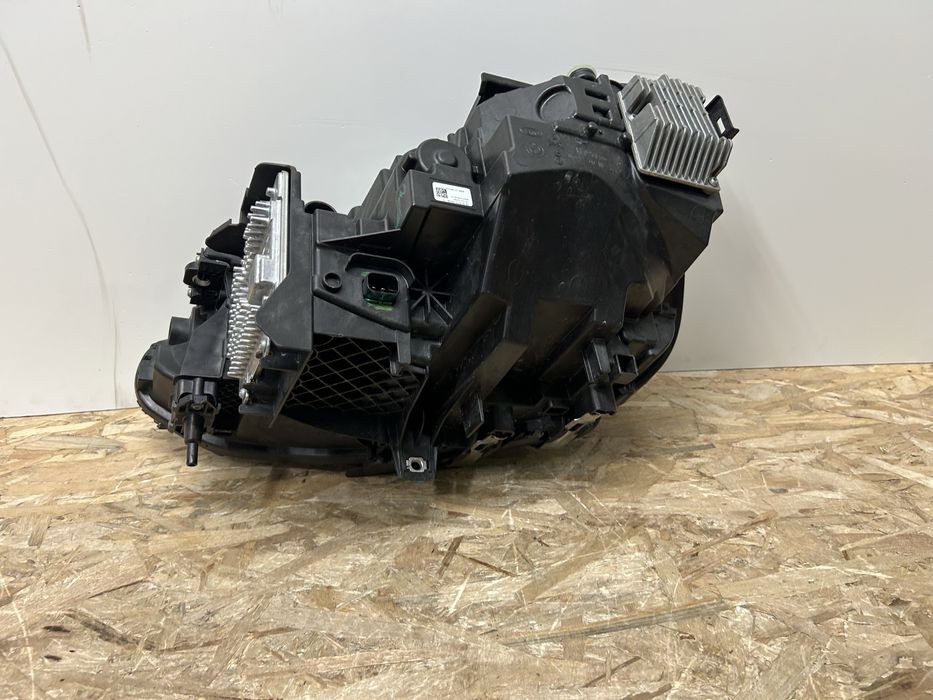 Far faruri bmw G42 G87 M2 led adaptiv gold