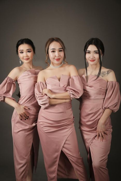 Трио вокальное певицы