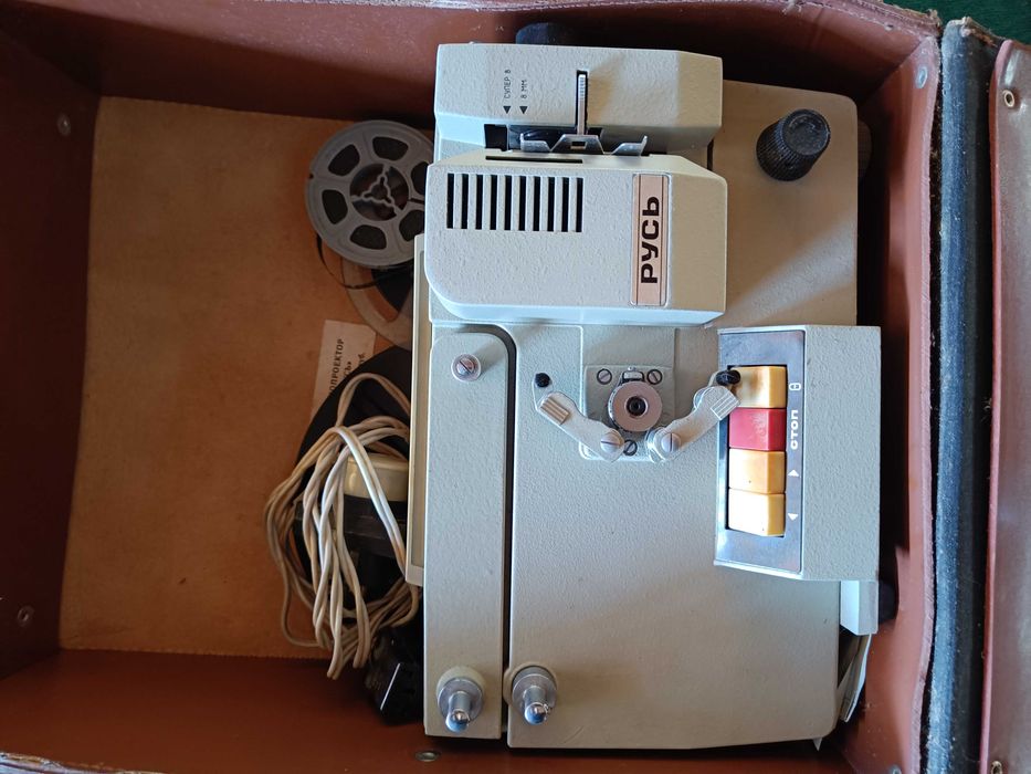Кинопрожектор РУСЬ