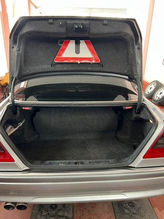 Продается Мерседес Бенс