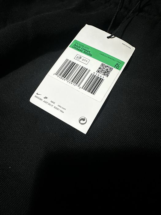 Pantaloni scurti Nike noi, marimea XL