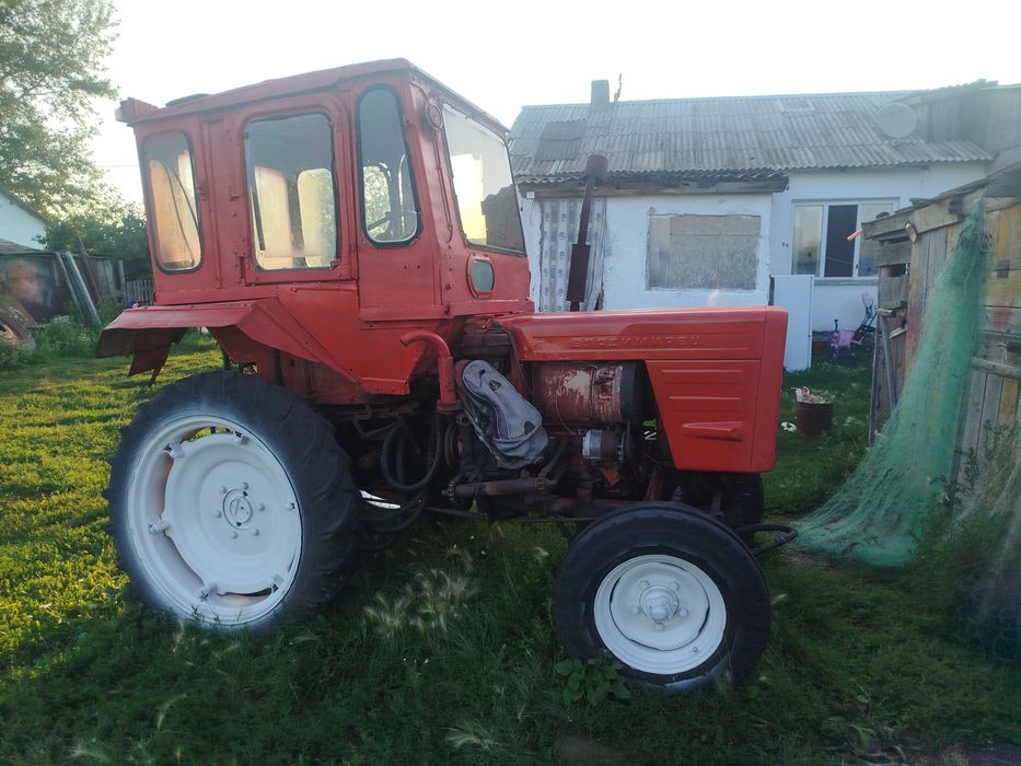 Продам трактор т 25