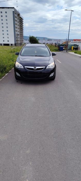 Opel Astra J Sports Tourer