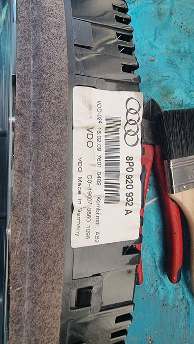 Оригинално фейслифт табло (километраж) за Audi A3 8P (2008-2012) – 8P0920932A / VDO