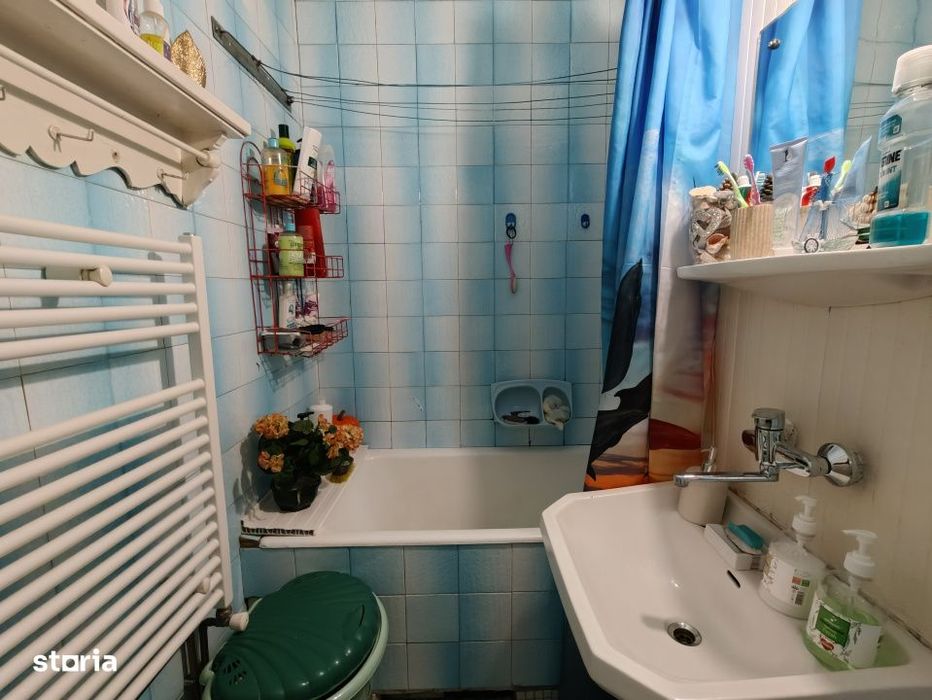 Apartament cu 3 camere, parter, Aleea Retezat