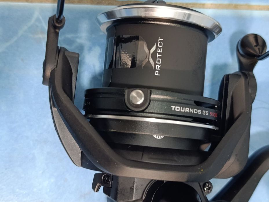 Карповая  удилище комплект продаю обсалютно новый,