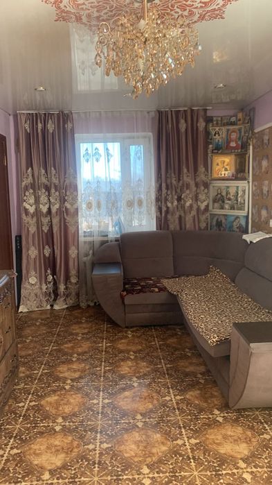 Продам коттедж на Высточном вдоль дороги