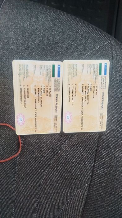 Traktor 28 sotiladi holati yaxshi