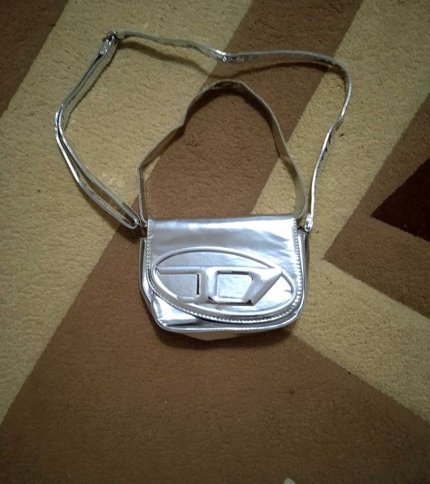 Продам сумочку б/у