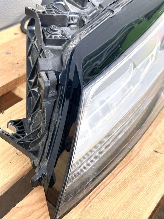 Ляв фар AUDI A7 S7 RS7 Full Led 4G8941773